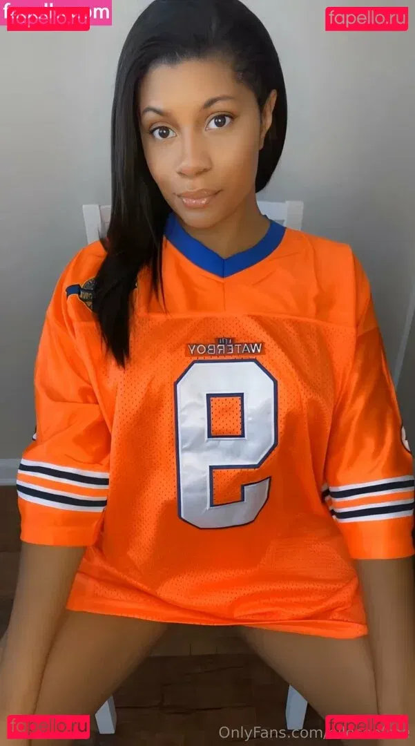 elleseefree Onlyfans Photo Gallery 