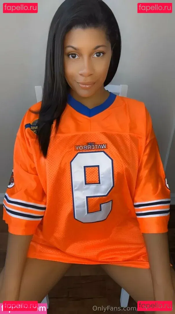 elleseefree Onlyfans Photo Gallery 