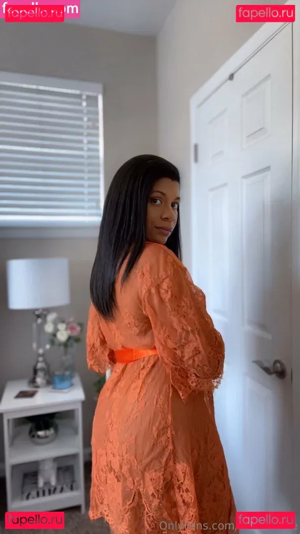 elleseefree Onlyfans Photo Gallery 