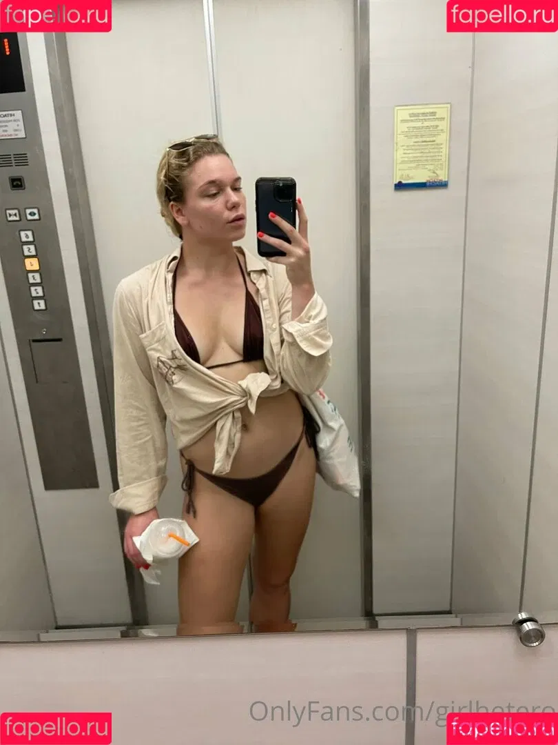 girlflexi Onlyfans Photo Gallery 