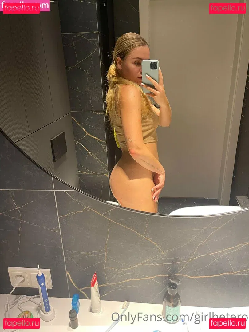 girlflexi Onlyfans Photo Gallery 