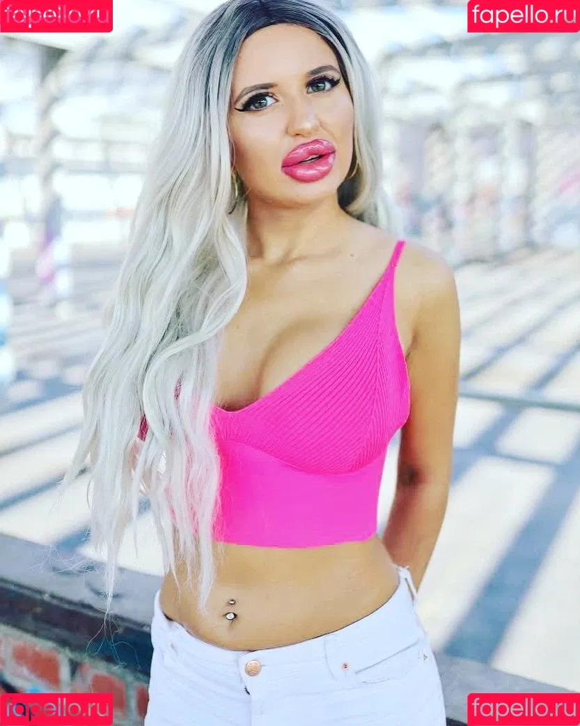 jessy.bunny Onlyfans Photo Gallery 