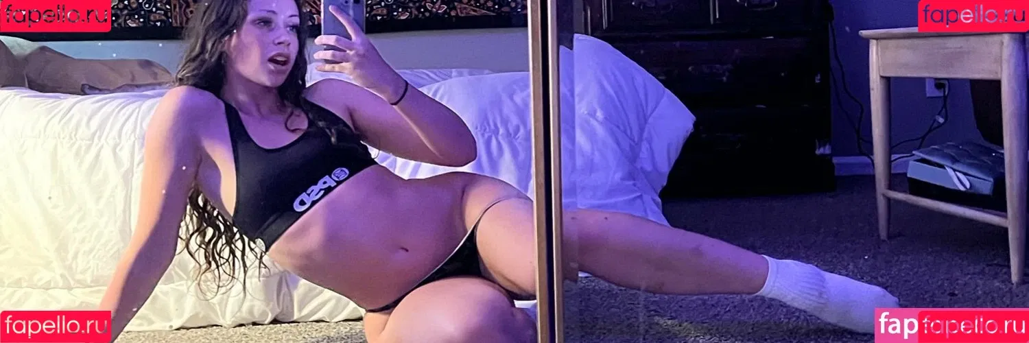 Aspen Avery Onlyfans Photo Gallery 