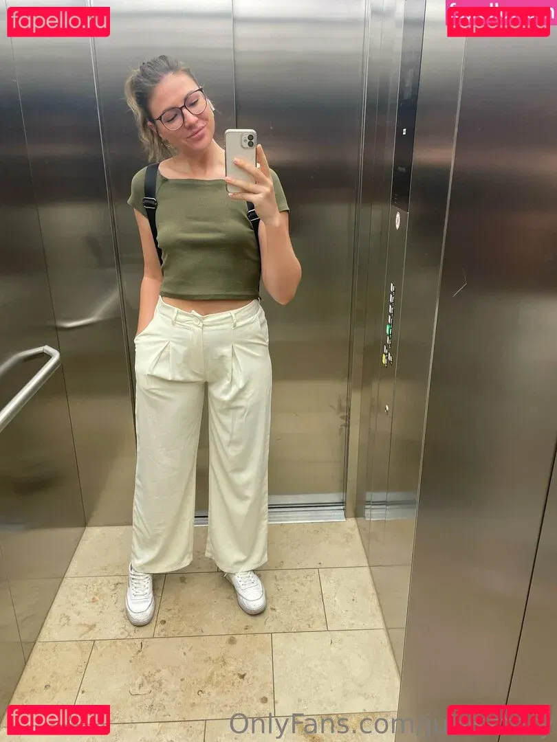 julesstory Onlyfans Photo Gallery 