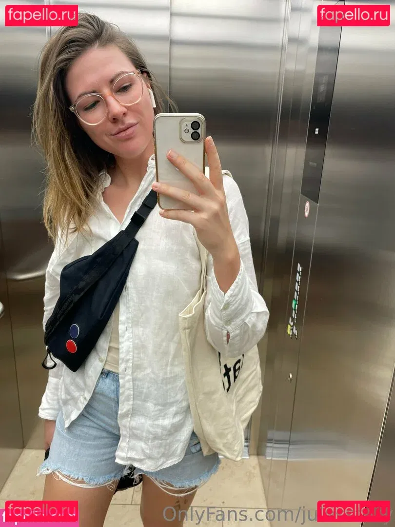 julesstory Onlyfans Photo Gallery 