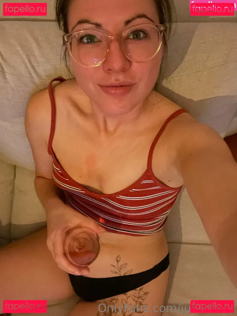 julesstory Onlyfans Photo Gallery 
