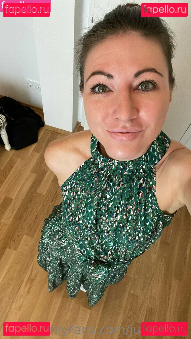 julesstory Onlyfans Photo Gallery 