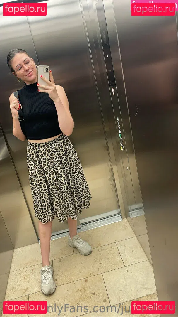 julesstory Onlyfans Photo Gallery 