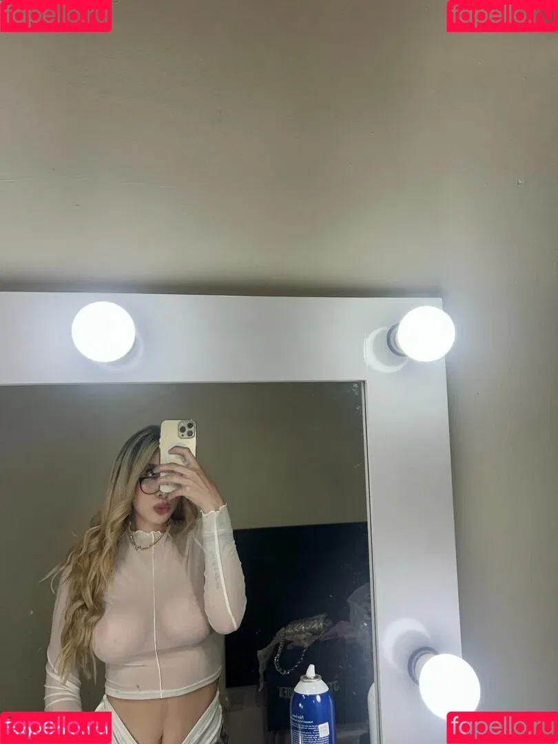 Dulce Carrillo Onlyfans Photo Gallery 