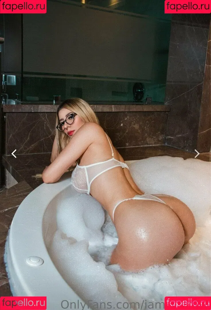 Dulce Carrillo Onlyfans Photo Gallery 