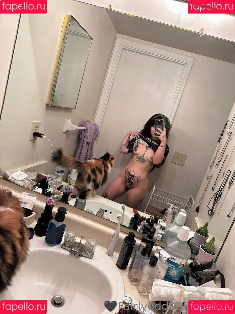 fairlyodd222 Onlyfans Photo Gallery 