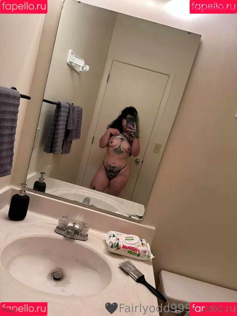 fairlyodd222 Onlyfans Photo Gallery 