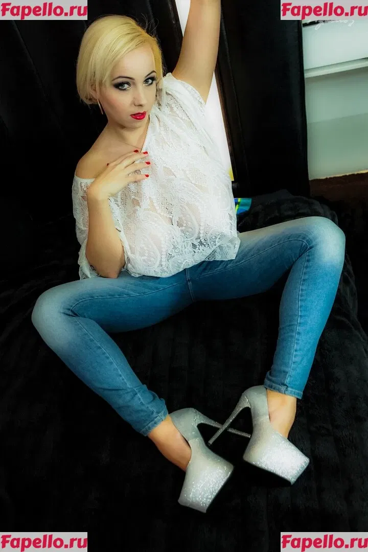 Agnetis Miracle Onlyfans Photo Gallery 
