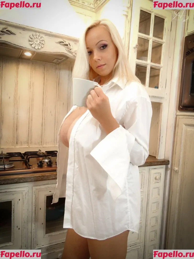 Agnetis Miracle Onlyfans Photo Gallery 