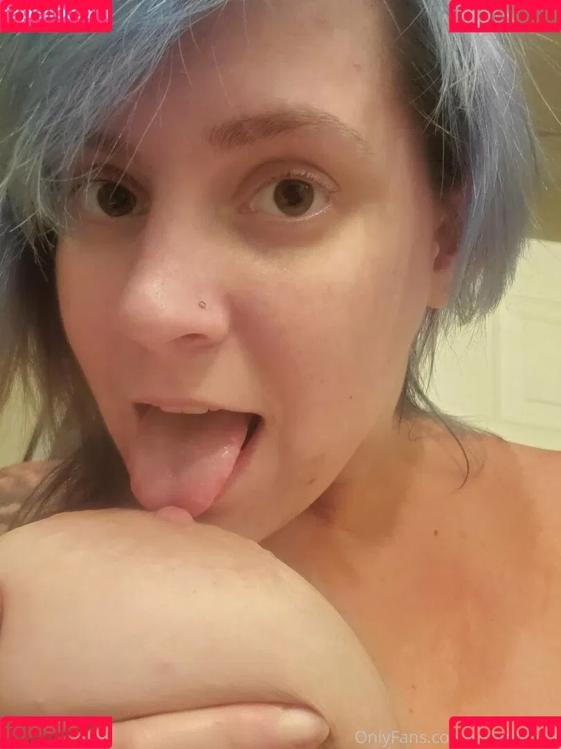 risenfeinics Onlyfans Photo Gallery 