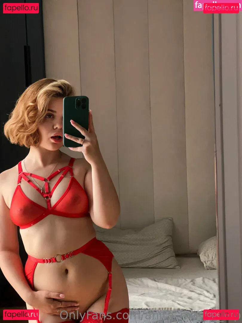 anita_maylis_vip Onlyfans Photo Gallery 