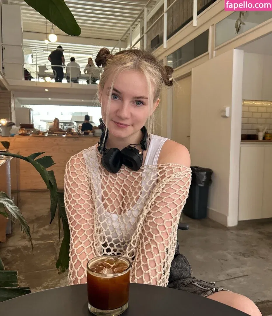 DevDasha Onlyfans Photo Gallery 