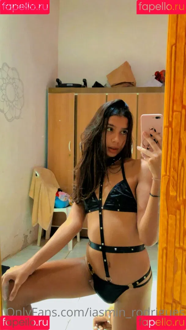 iasmints Onlyfans Photo Gallery 