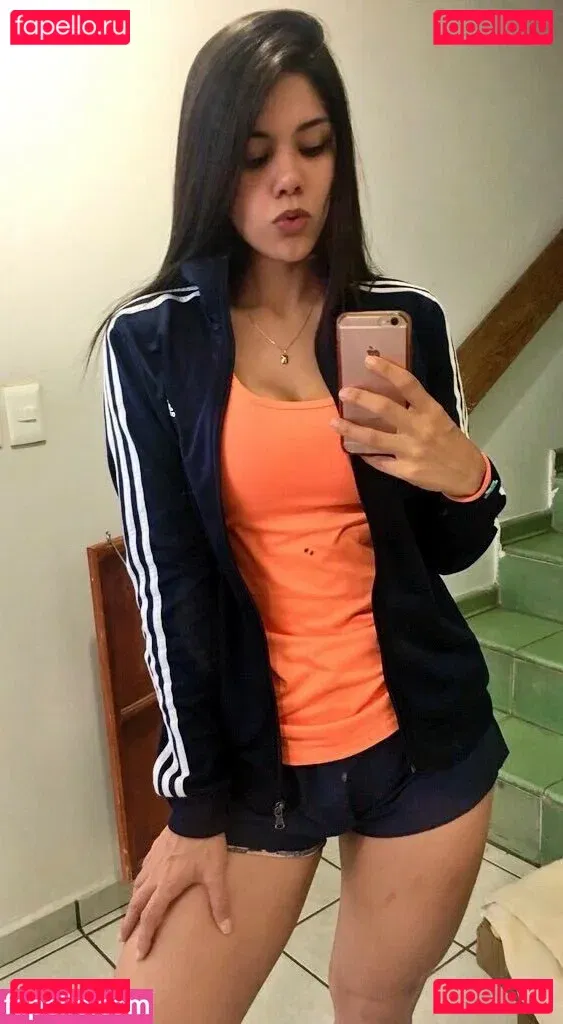 Wen Fuentes Onlyfans Photo Gallery 