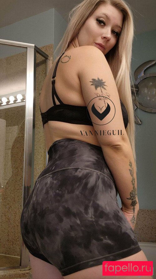 Vannieguil Nude Onlyfans Photo 33