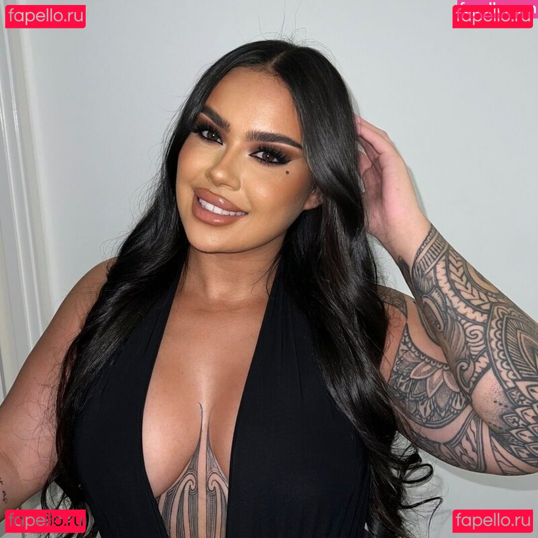 paremiria Nude Onlyfans Photo 13