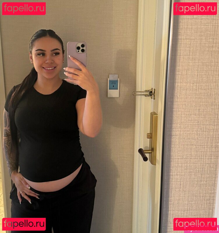 paremiria Nude Onlyfans Photo 12