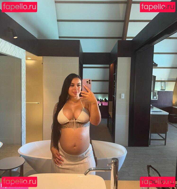 paremiria Nude Onlyfans Photo 11