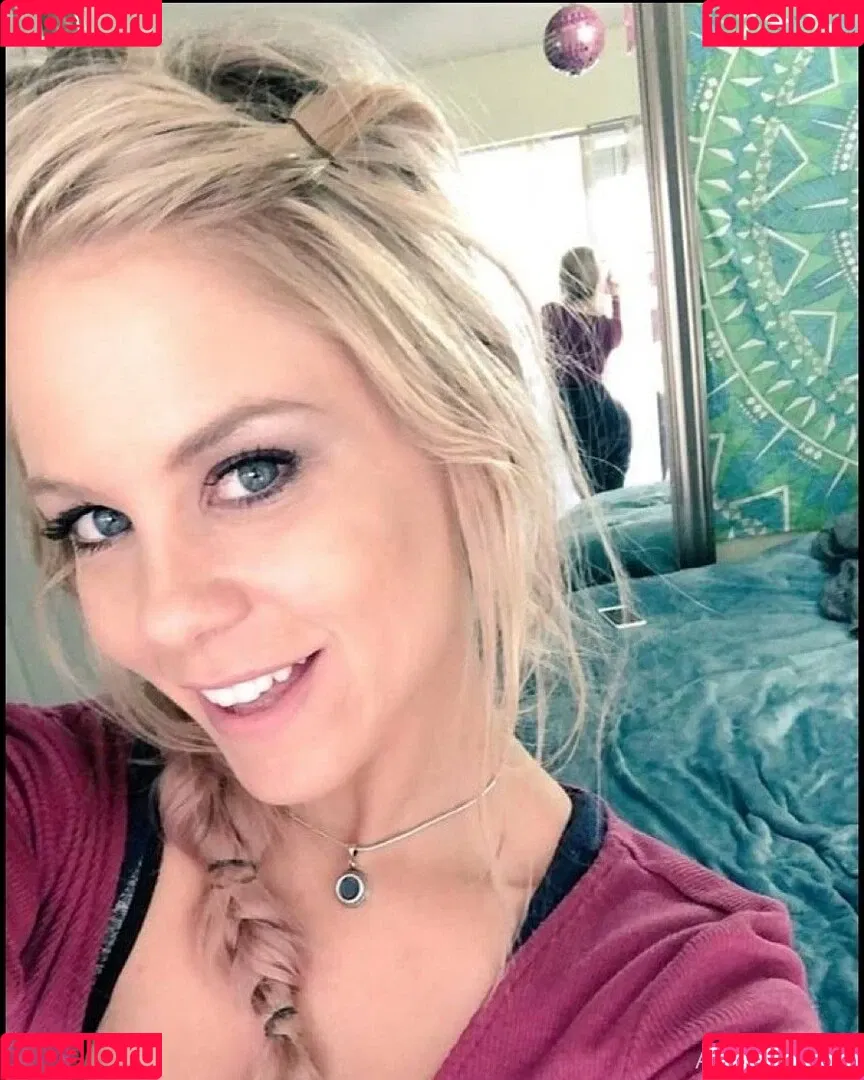 Anabelle Pync Onlyfans Photo Gallery 