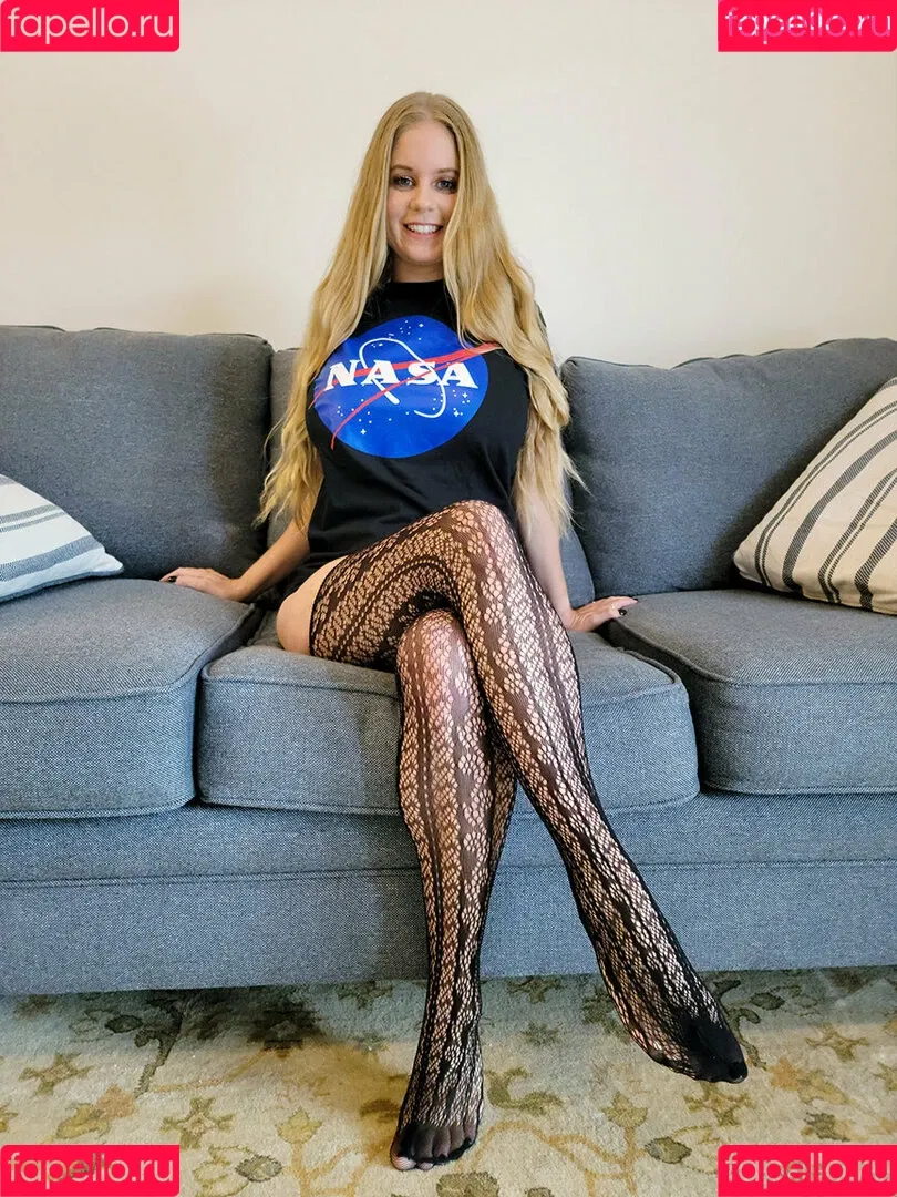 Anabelle Pync Onlyfans Photo Gallery 