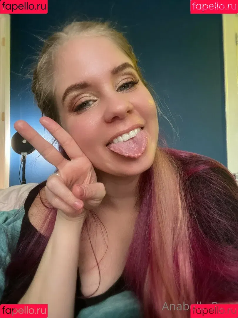 Anabelle Pync Onlyfans Photo Gallery 