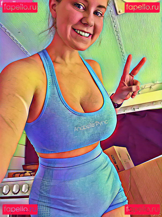 Anabelle Pync Onlyfans Photo Gallery 