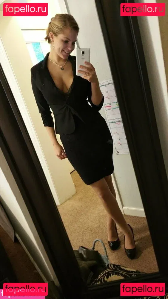 Anabelle Pync Onlyfans Photo Gallery 