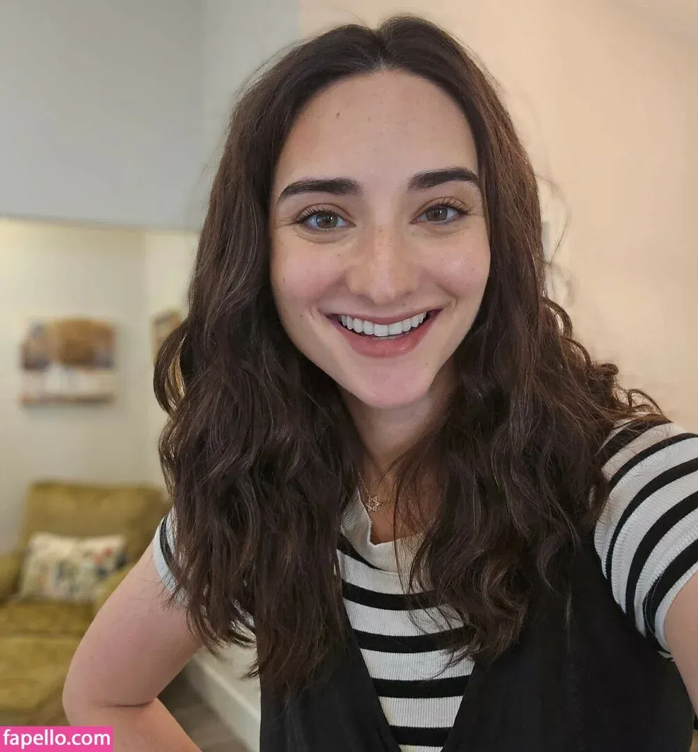 Abby Shapiro Onlyfans Photo Gallery 