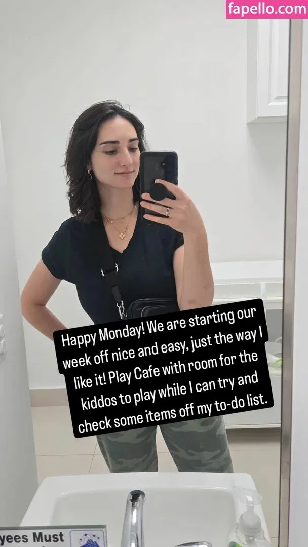 Abby Shapiro Onlyfans Photo Gallery 