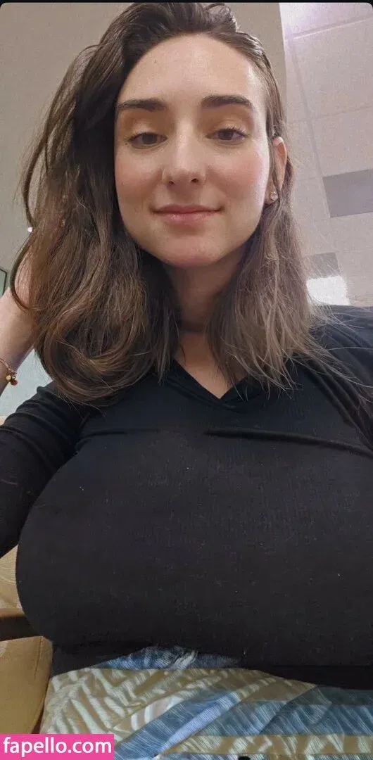 Abby Shapiro Onlyfans Photo Gallery 