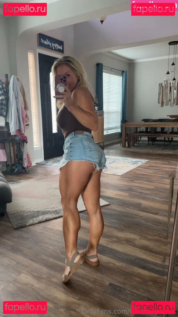 courtneyanntt Onlyfans Photo Gallery 