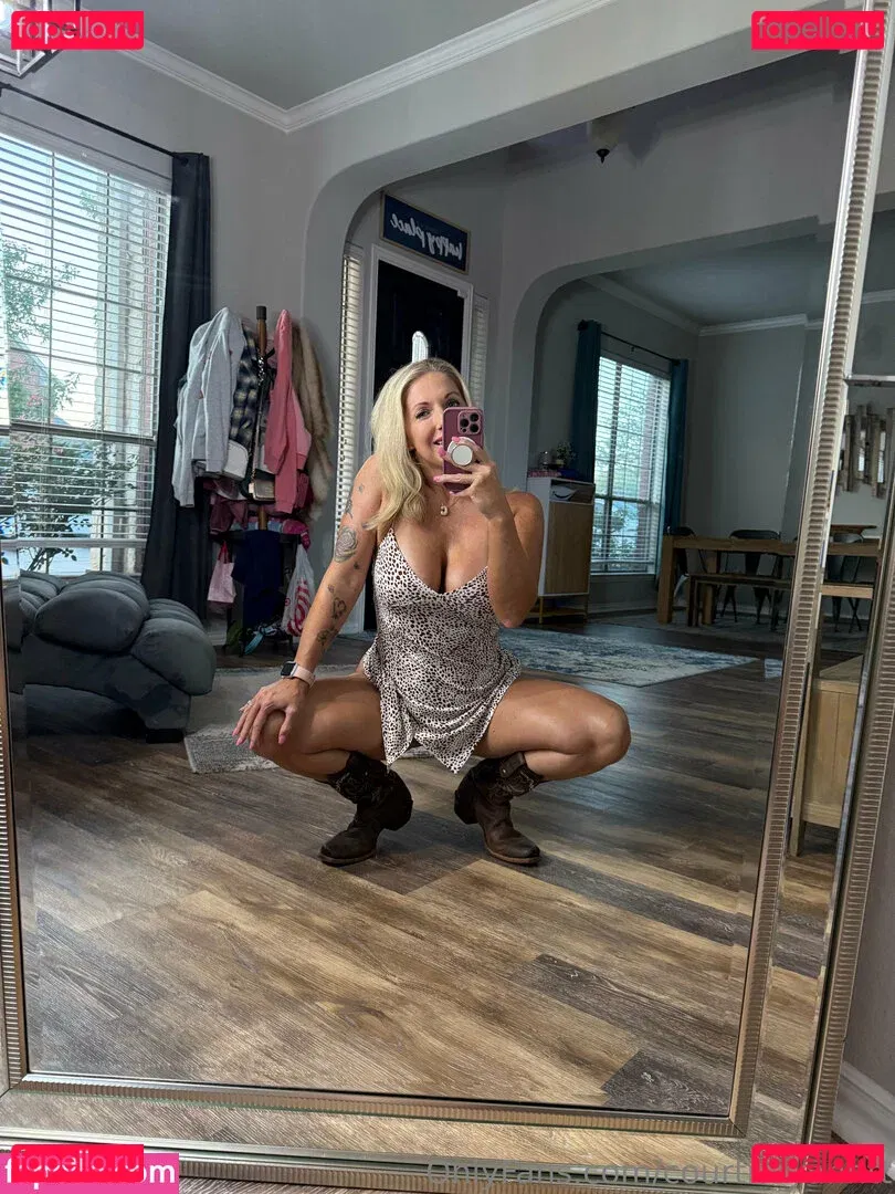 courtneyanntt Onlyfans Photo Gallery 