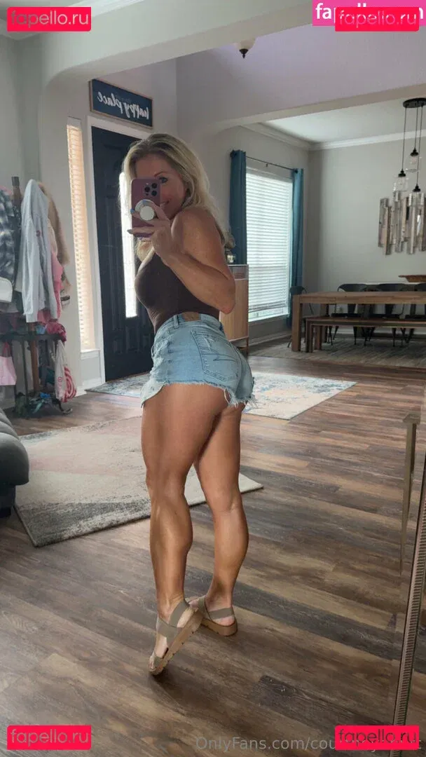 courtneyanntt Onlyfans Photo Gallery 