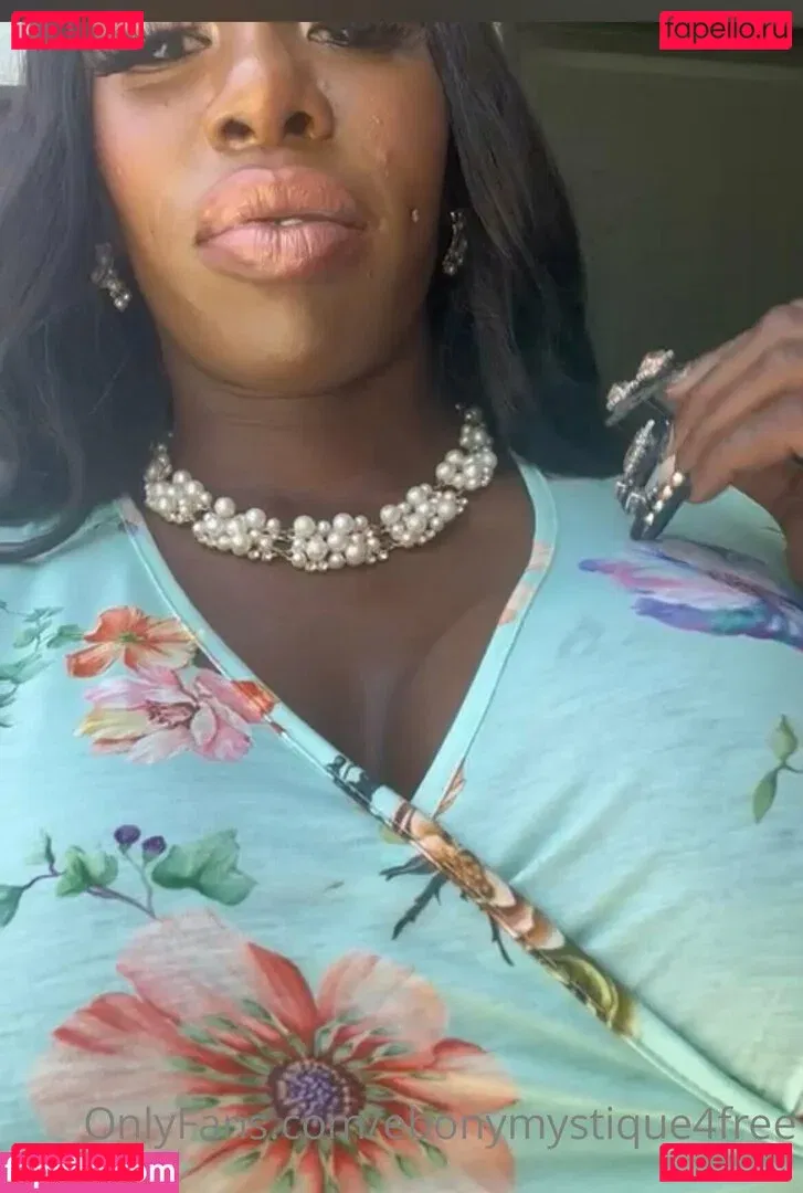 ebonymystique4free Onlyfans Photo Gallery 