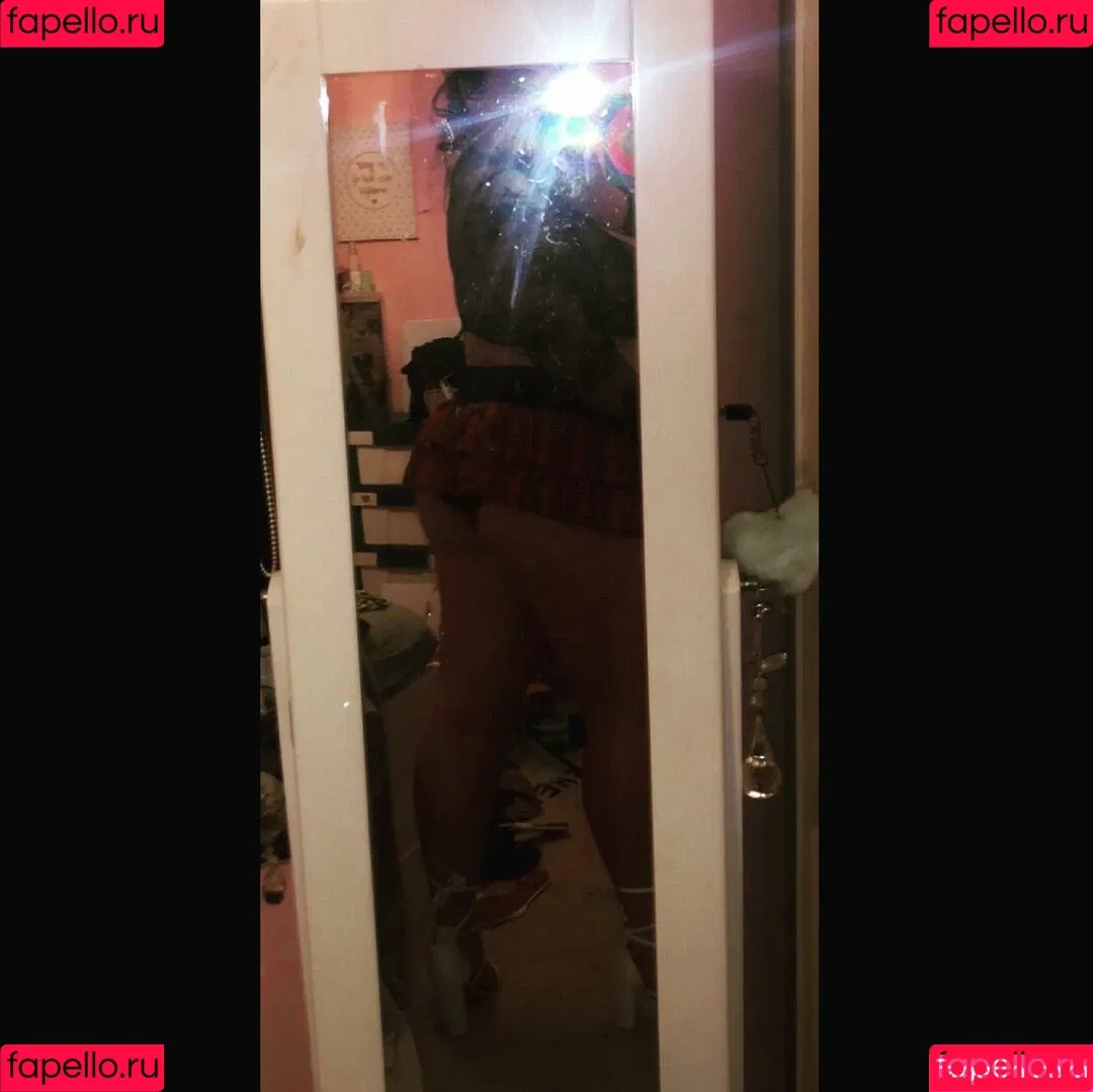 Emily J Onlyfans Photo Gallery 