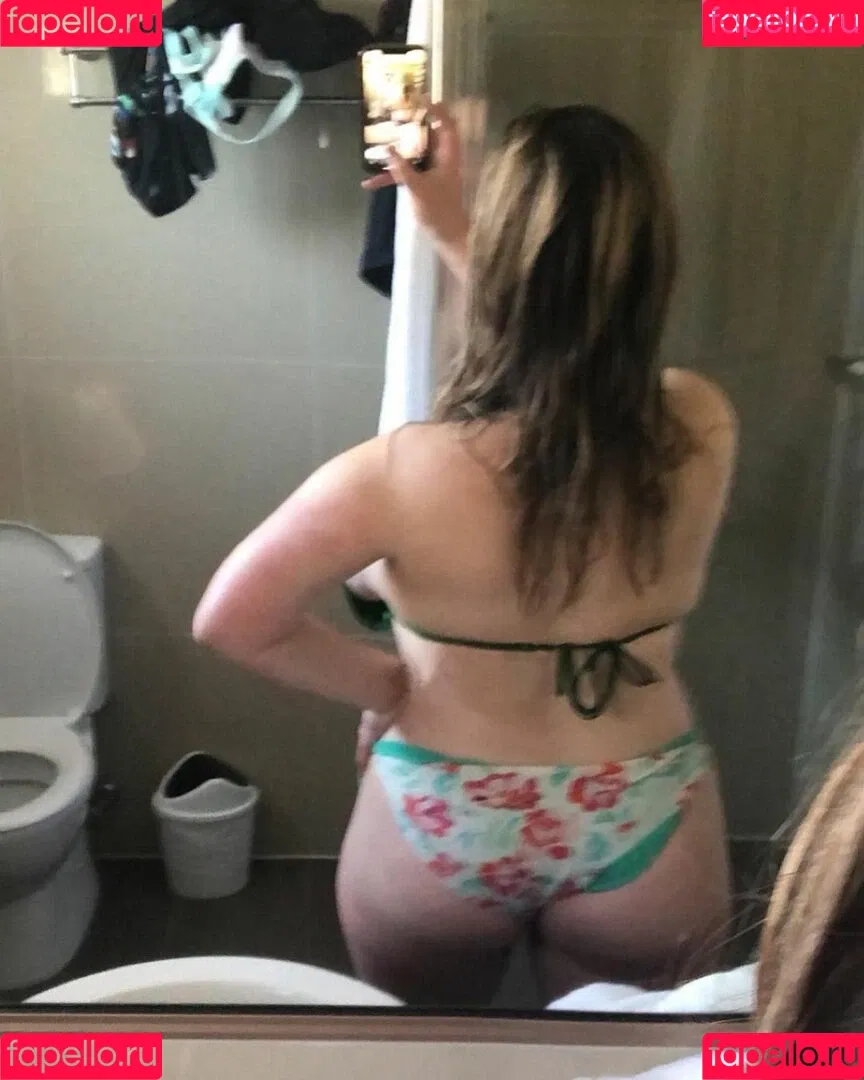 Emily J Onlyfans Photo Gallery 