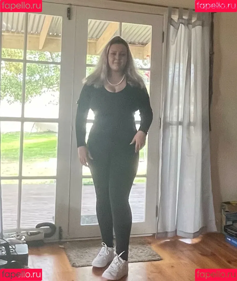 Emily J Onlyfans Photo Gallery 