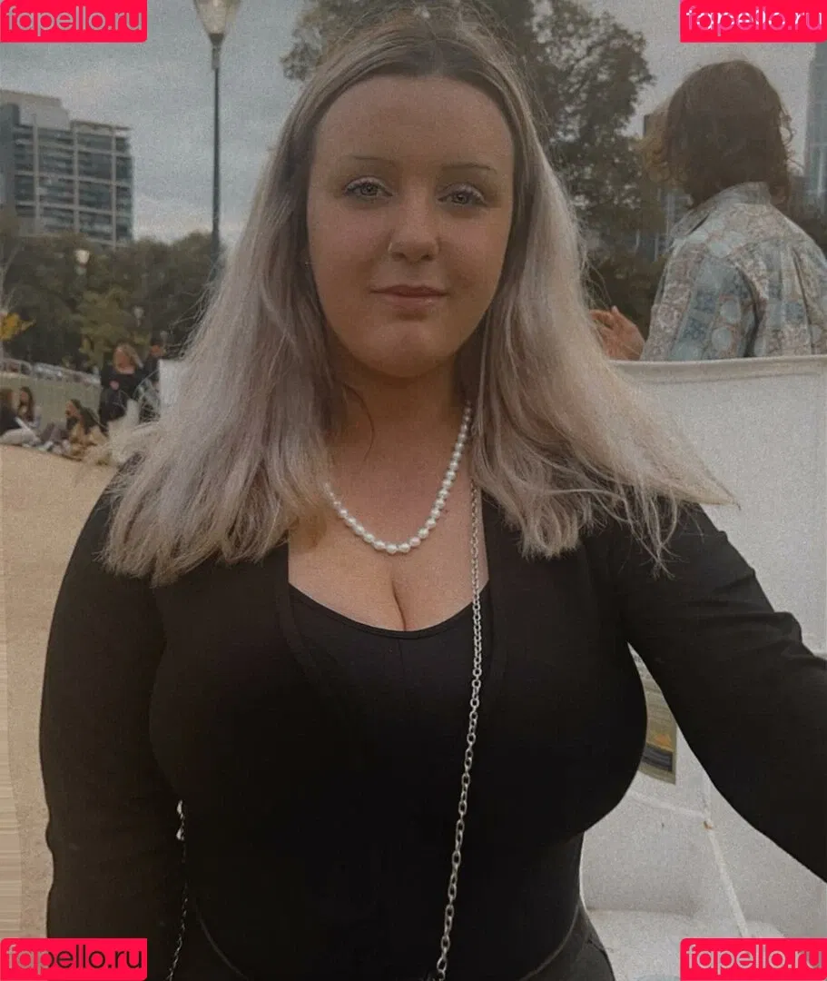 Emily J Onlyfans Photo Gallery 