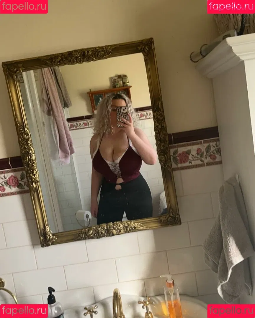 Emily J Onlyfans Photo Gallery 