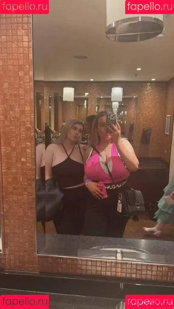 Emily J Onlyfans Photo Gallery 
