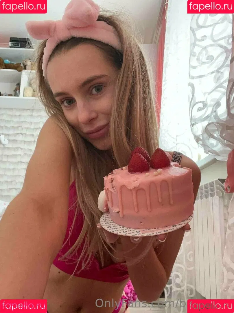 marya_maryanne Onlyfans Photo Gallery 