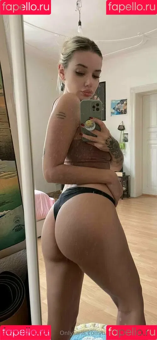 babycaroofficialllll Onlyfans Photo Gallery 