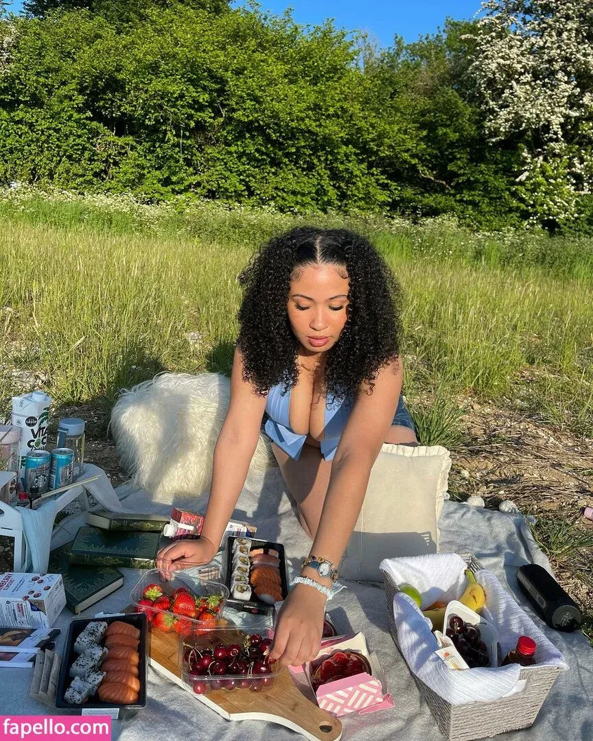 Danielle Ramona Onlyfans Photo Gallery 