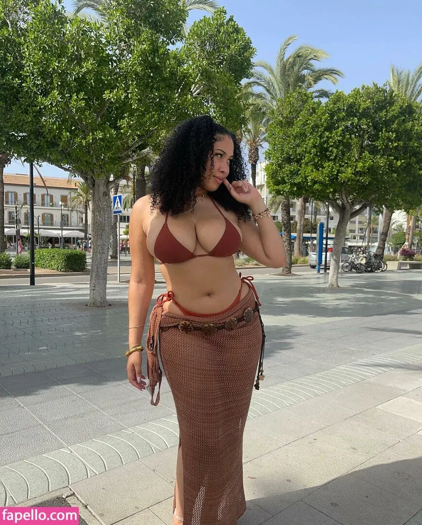 Danielle Ramona Onlyfans Photo Gallery 