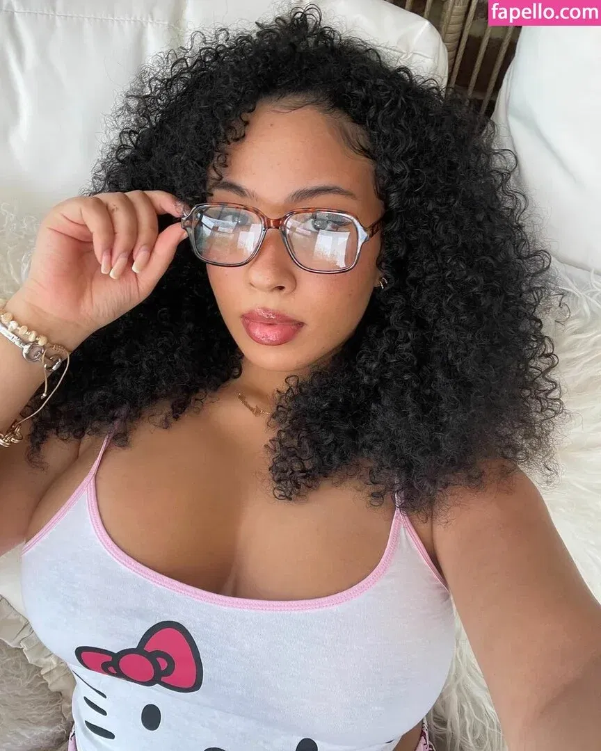 Danielle Ramona Onlyfans Photo Gallery 